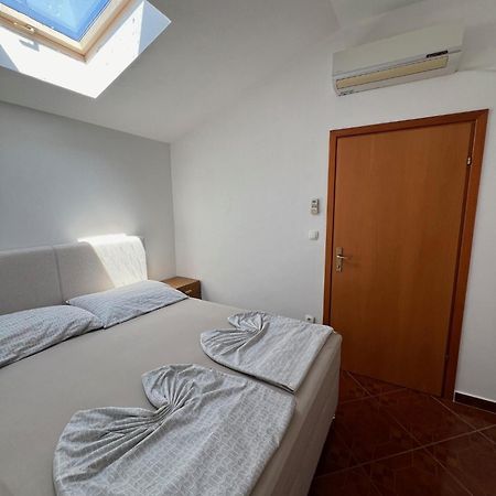 Guest House Laura Црвений Врх Екстер'єр фото